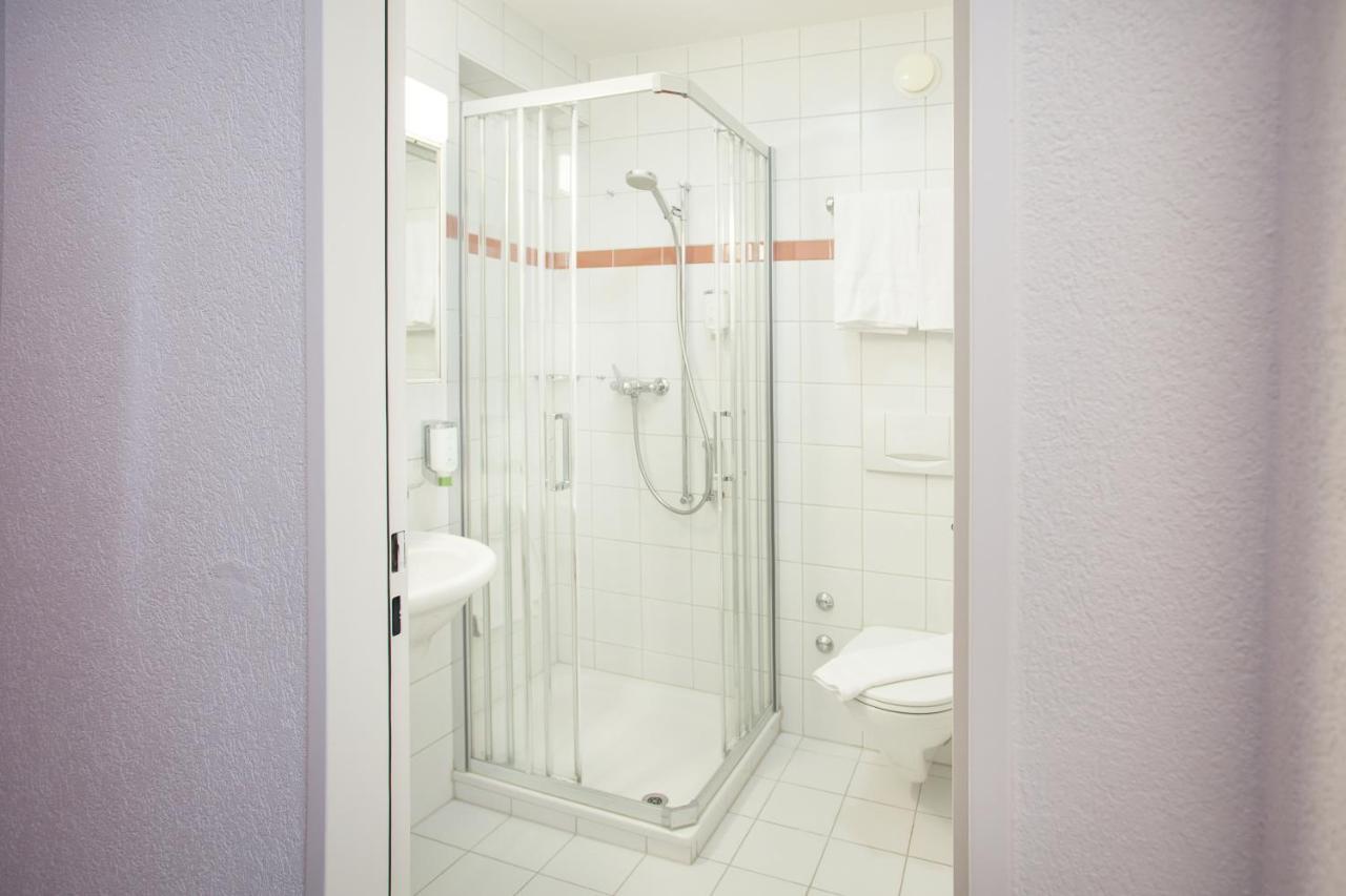 Guesthouse Bad Zurzach Buitenkant foto